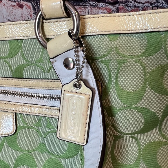 Coach Handbag Vintage Apple Green - Picture 9 of 12